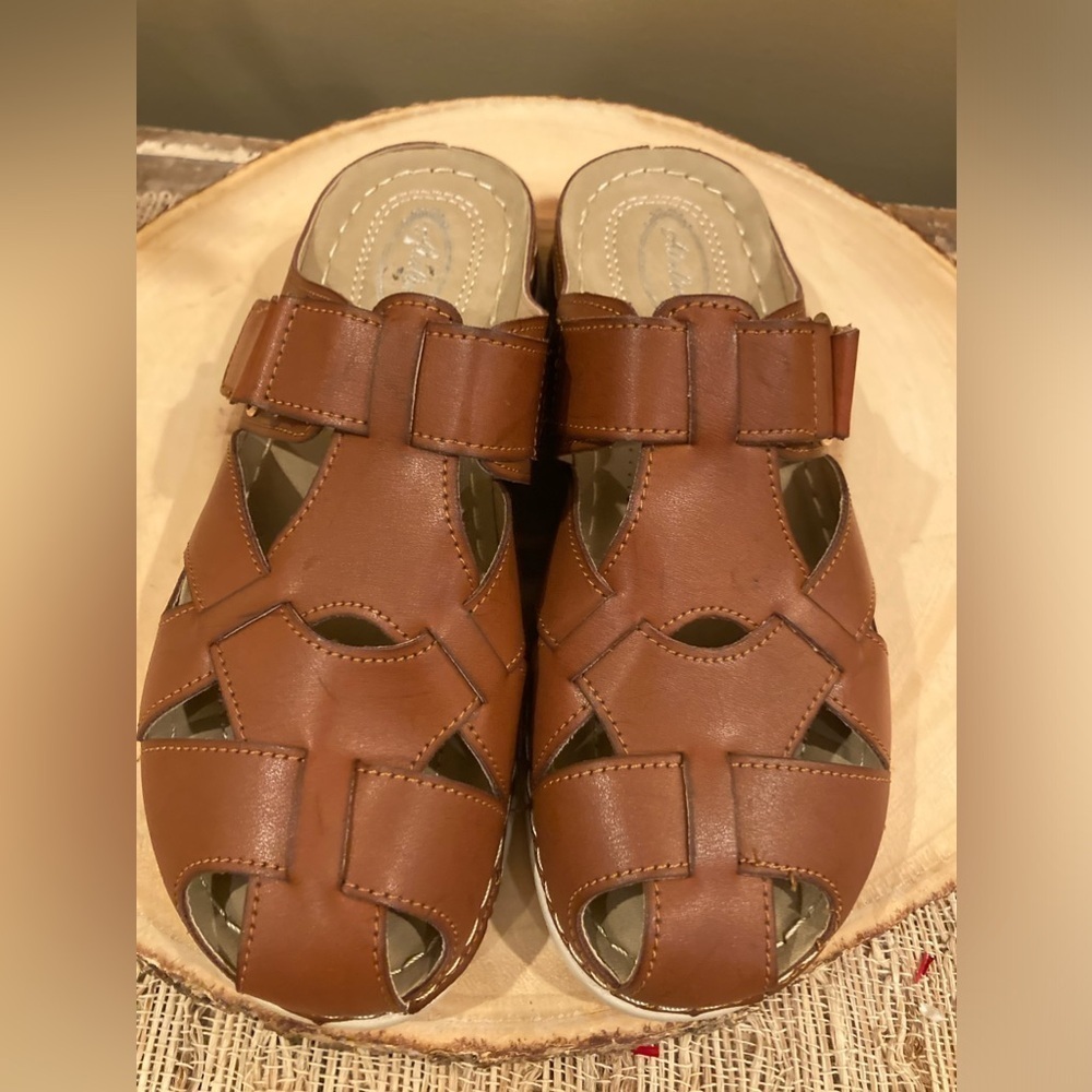 NEW!‎ Atalina Women Cut-Out Comfort Clog Mule, Sandal Sz-6.5 Brown!